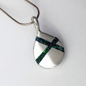 Criss Cross Pendant